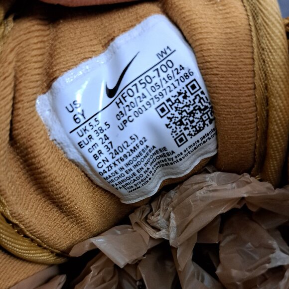 Size 7Y Nike GS Manoa Boot Wheat Black Wheat HF0750-700 Youth - Picture 7 of 11